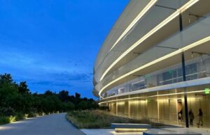 Apple alerta alguns funcionários para não deixarem os EUA em meio a atrasos no retorno Parque da Maçã