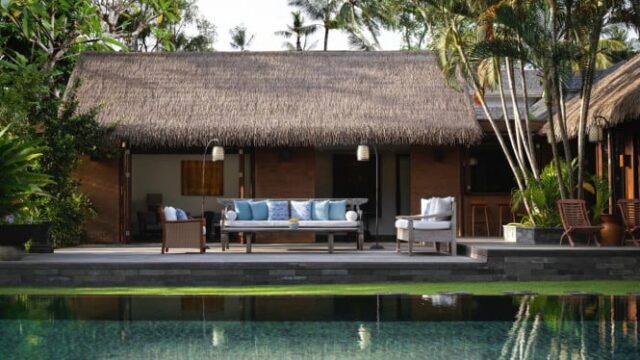 Aproximando-se o final do ano, os turistas estão recorrendo a villas privadas em vez de hotéis para férias em grupo
