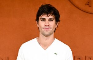 Aqui está a primeira olhada em KJ Apa no filme biográfico de Jimmy Stewart: O que saber Jimmy Stewart