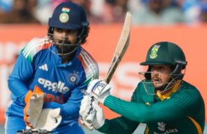 Aqui estão todas as façanhas que Quinton de Kock realizou com sua família em Visakhapatnam Aqui estão todas as façanhas que Quinton de Kock realizou com sua família em Visakhapatnam