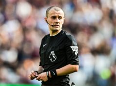 Árbitro da Premier League deve atingir marco após nomeação Man Utd x West Ham Aston Villa x Burnley - Premier League