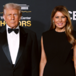 As classificações de honras do Kennedy Center, apresentado por Trump, caem para o nível mais baixo da cerimônia, com 3,01 milhões de espectadores