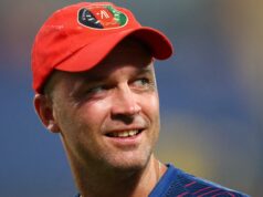 As equipes não devem ‘classificar’ o teste de críquete, Índia com direito a apostar na abordagem pesada: Jonathan Trott lightbox-info