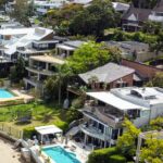 Menos australianos estão recebendo hipotecas à medida que as taxas de juros continuam a subir, mostram novos números.