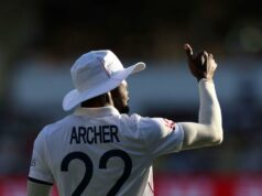 Ashes 2025-26: Archer da Inglaterra leva travesseiro para o segundo teste com ‘aparência chocante’ Ashes 2025-26: Archer da Inglaterra leva travesseiro para o segundo teste com ‘aparência chocante’