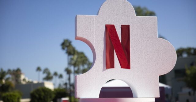 Assinante do HBO Max processa Netflix para impedir fusão
