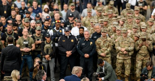 Assista ao vivo: Audiência sobre o envio da Guarda Nacional Assista ao vivo: Audiência sobre o envio da Guarda Nacional por Trump para cidades azuis com alto índice de criminalidade