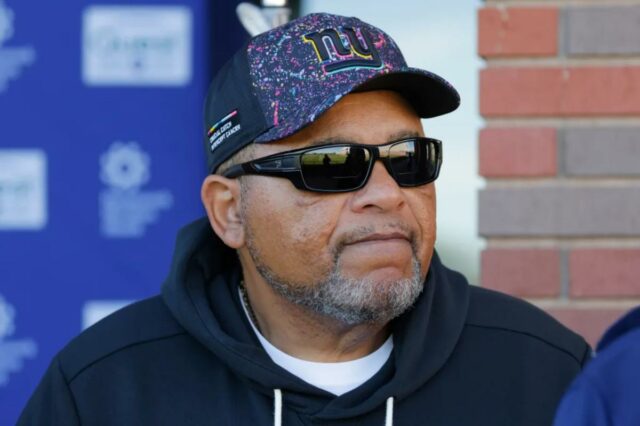 Técnico da linha defensiva do Giants, Andre Patterson