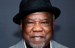 Ator de ‘The Wire’ Isiah Whitlock Jr. morto aos 71 anos isiah whitlock jr sub hbo deslizar