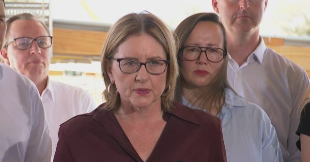 Aumenta a pressão sobre o governo de Victoria para que Jactina Allan alertou que haverá consequências para as pessoas que comparecerem ao comício no CBD de Melbourne.