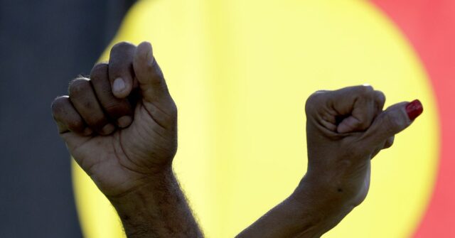 Austrália registra maior número de mortes de indígenas sob custódia Austrália registra maior número de mortes de indígenas sob custódia desde 1979