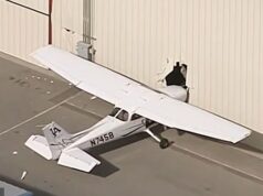 Avião sequestrado cai em prédio do aeroporto de Los Angeles Um ladrão supostamente invadiu o aeroporto de Van Nuys por volta das 4h e sequestrou um Cessna monomotor, antes de colidi-lo com um prédio.