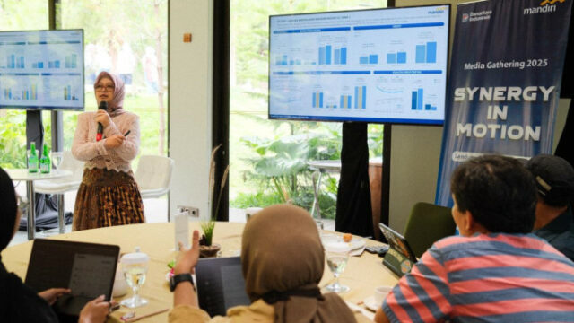 Banco Mandiri fortalece a economia comunitária de Java Ocidental por meio da sinergia de serviços financeiros e programas de capacitação
