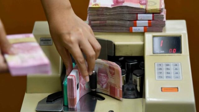 Banco da Indonésia confirma que pagamentos em dinheiro não são permitidos após o incidente viral de funcionários da Roti O
