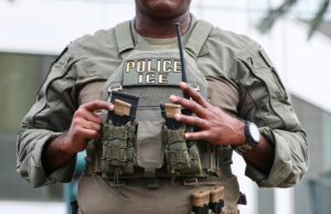 Bar oferece cerveja grátis para pessoas que denunciam migrantes ao ICE Bar oferece cerveja grátis para pessoas que denunciam migrantes ao ICE