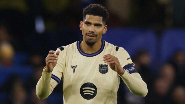 Barcelona x Espanyol – Ronald Araujo volta a treinar antes do clássico catalão
