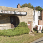 Taberna Valência. Barman preso no condado de Suffolk por jogo ilegal no bar Huntington