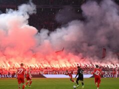 Bayern de Munique foi multado em 116 mil euros e fechamento parcial do estádio pela UEFA lightbox-info