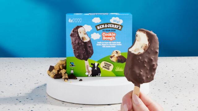Ben & Jerrys está lançando barras de sorvete – como conseguir barras de massa de biscoito grátis este mês
