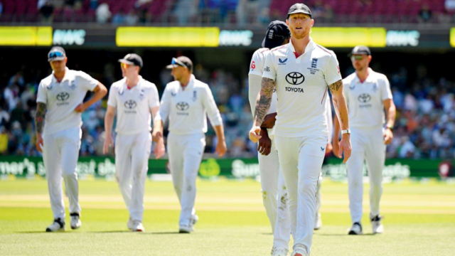 Ben Stokes defende jogadores da Inglaterra em meio à briga de bebidas do Ashes
