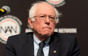 Bernie Sanders critica a desigualdade de riqueza “imoral e insustentável” e pede o fim da oligarquia em meio a fortunas bilionárias crescentes Yahoo news home