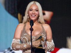 Beyoncé se torna o quinto músico a alcançar o status de bilionário Beyoncé se torna o quinto músico a alcançar o status de bilionário