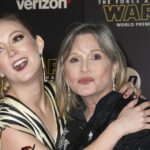 Billie Lourd compartilha homenagem emocional no aniversário da morte de Carrie Fisher