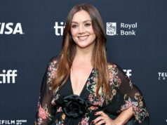 Billie Lourd se lembra de Carrie Fisher no 9º aniversário de sua morte: ‘A alegria não seria possível sem minha mãe’ vestido billie-lourd-leia