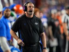 Billy Napier aceita emprego de James Madison após demissão de US$ 21 milhões na Flórida A Flórida demitiu o técnico Billy Napier em outubro de 2025.