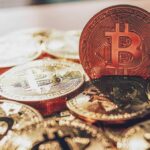 Bitcoin: uma retrospectiva da jornada selvagem do ativo criptográfico em 2025