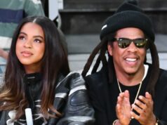 Blue Ivy fica encantada para um jogo do Los Angeles Lakers com Jay-Z Blue Ivy e Beyoncé
