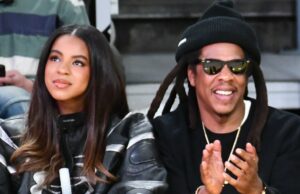 Blue Ivy fica encantada para um jogo do Los Angeles Lakers com Jay-Z Blue Ivy e Beyoncé