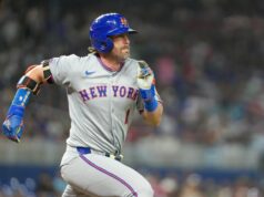 Blue Jays prevê trocar o vencedor da luva de ouro pelo veterano do Mets Blue Jays prevê trocar o vencedor da luva de ouro pelo veterano do Mets