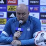 Bojan Hodak pede a Persib para esquecer Persija: O mais importante agora é...