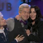 Bowen Yang chora no esboço final de ‘SNL’ com Cher: ‘Este lugar sempre será o lar’