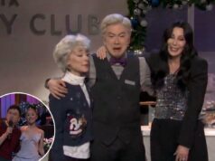 Bowen Yang se despede de ‘SNL’ após 7 temporadas em um emocionante esboço final: ‘Eu me sinto tão sortudo’ Bowen Yang apareceu ao lado de Ariana Grande e Cher durante seu esboço final como