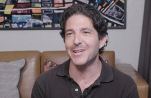 Brad Luff, executivo de cinema e produtor de ‘Saving Silverman’, morre aos 60 anos Brad Luff, executivo de cinema e produtor de 'Saving Silverman', morre aos 60 anos