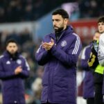 Bendito Mantato, do Manchester United, chega antes da partida da Premier League entre Aston Villa e Manchester United no Villa Park em 21 de dezembro de 2025