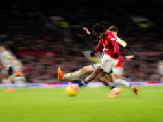 Bruno Fernandes manda mensagem para Patrick Dorgu depois que a estrela do Man Utd marca a vitória impressionante contra o Newcastle Manchester United em ação contra o Newcastle United.