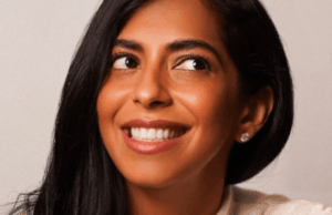 CAA contrata Nayeema Raza, apresentadora do podcast ‘Smart Girl Dumb Questions’ CAA contrata Nayeema Raza, apresentadora do podcast ‘Smart Girl Dumb Questions’