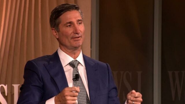 CEO da Starbucks diz que empresa está testando novo recurso para agendamento de pedidos
