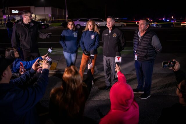 Caçada humana em andamento após três crianças mortas em festa de aniversário na Califórnia
