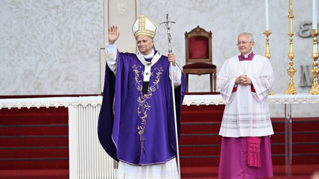 Caderno do Repórter: No plano papal e além — cobrindo Caderno do Repórter: No plano papal e além — cobrindo a primeira viagem do Papa Leão XIV ao exterior