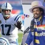 Philip Rivers, nº 17 do Indianapolis Colts, convoca uma jogada contra o Buffalo Bills no Bills Stadium em 9 de janeiro de 2021 em Orchard Park, Nova York.