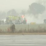 Uma captura de tela mostra equipes de bombeiros respondendo ao acidente em Statesville, Carolina do Norte.