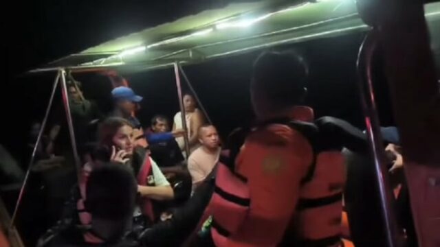 Capitão do porto de Labuan Bajo revela que navio que Capitão do porto de Labuan Bajo revela que navio que transportava turistas espanhóis afunda após ser atingido por uma 'onda' de 3 metros