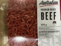 Carne picada retirada das prateleiras devido a preocupações com contaminação por plástico Carne picada retirada das prateleiras devido a preocupações com contaminação por plástico