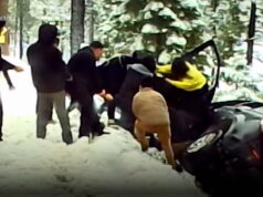 Casal preso e salvo como estranhos formam corrente humana para impedir que SUV caia na borda da estrada no Natal Yahoo entertainment home