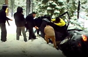 Casal preso e salvo como estranhos formam corrente humana para impedir que SUV caia na borda da estrada no Natal Yahoo entertainment home