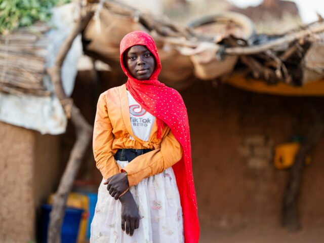 Chade enfrenta dificuldades enquanto novos refugiados sudaneses sobrecarregam recursos e Chade enfrenta dificuldades enquanto novos refugiados sudaneses sobrecarregam recursos e infraestrutura